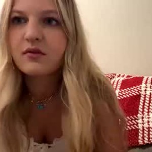 watchgirlcam.com jasminemusk livesex profile in blonde cams