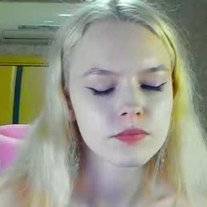 livesex.fan jiucenok_kk livesex profile in findom cams