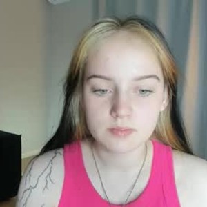 livesex.fan juicyberrys livesex profile in shy cams
