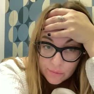 chaturbate juliaa_xx webcam profile pic via elivecams.com