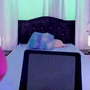 watchgirlcam.com juliana_reynolds livesex profile in private cams