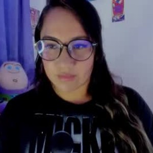 chaturbate julibella_sweet webcam profile pic via amateursex-livecam.com