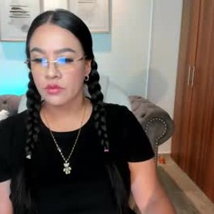 chaturbate julieta_bell webcam profile pic via pornsexycams.com