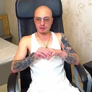 Cam boy kaitate