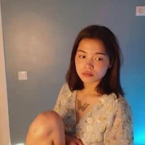 xxx-topcamgirls.com kamiko_kinky livesex profile in squirt cams