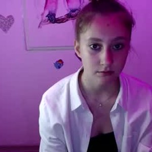 chaturbate kamilla_love_ webcam profile pic via bestlivesexchat.com