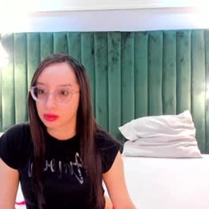 chaturbate karlymoon_ webcam profile pic via cam-performer.com