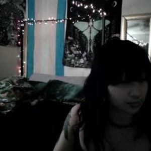 elivecams.com karmacarmilla livesex profile in milf cams