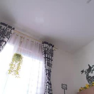 sexcityguide.com kattylatina_ livesex profile in mom cams
