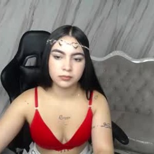 chatnmate.com kendall18_b livesex profile in latina cams