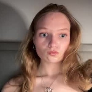 chaturbate kezmi webcam profile pic via myliveeroticcams.com