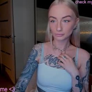 chaturbate kiki_cute__ webcam profile pic via pornsexycams.com