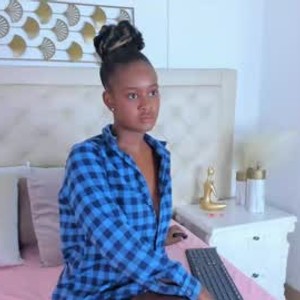 girlsupnorth.com kimberly22__ livesex profile in ebony cams