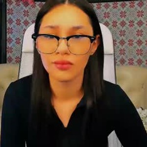 chaturbate kimclarks webcam profile pic via glamcambabes.com