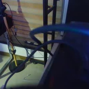 chaturbate kinkycutegirll webcam profile pic via sexlivecamsites.com