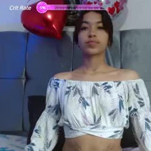 xxx-topcamgirls.com kinny_star livesex profile in ebony cams