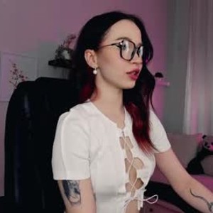 chaturbate kira_wilson webcam profile pic via livesexasiancams.com