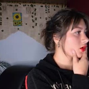 chaturbate kisstarxxx webcam profile pic via bestlivesexchat.com