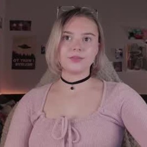 livesex.fan kitten_kween_ livesex profile in c2c cams