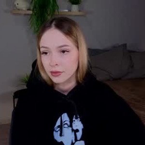 Camgirl is actually offline