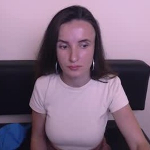 Camgirl is actually offline