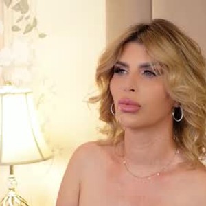 chaturbate lanasinn webcam profile pic via newporncams.com