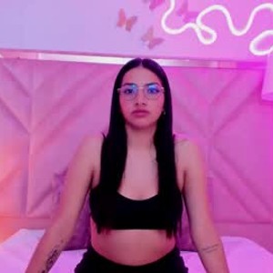 chaturbate larahjones webcam profile pic via sexcam3d.net
