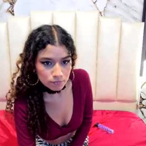 chaturbate larakrof webcam profile pic via badgirlwebcam.com
