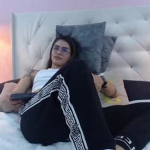 chaturbate larakroff Live Webcam Featured On elivecams.com