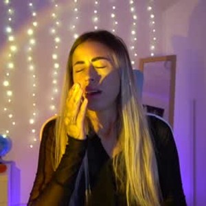 Cam girl laramonroe_