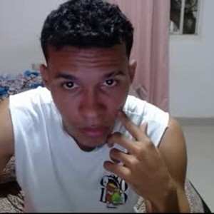 latino_stallion23 Live Cam