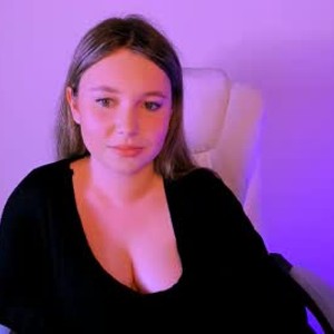 chaturbate laura_benson webcam profile pic via bestlivesexchat.com