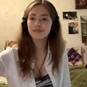 chaturbate lauranstrine webcam profile pic via myliveeroticcams.com