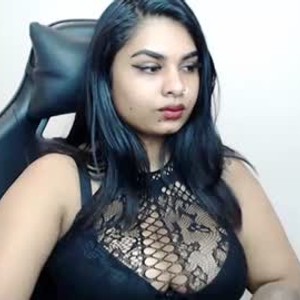 livesex.fan laylaamin livesex profile in party cams