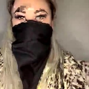chaturbate laylaveil815901 webcam profile pic via bestlivesexchat.com