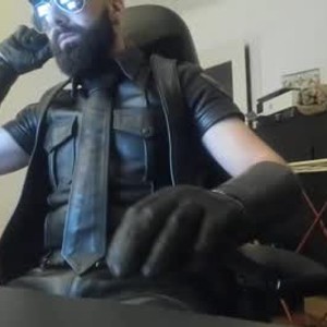 leatherofficer