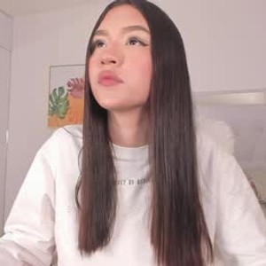 livesex.fan lee_suri livesex profile in asian cams