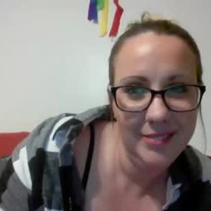 chaturbate lexiskyy06 webcam profile pic via elivecams.com