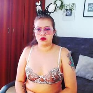 chaturbate lia_sub webcam profile pic via glamcambabes.com