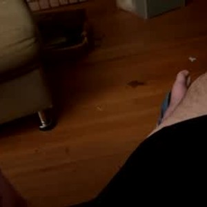 Cam boy likes2plqy