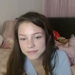 Camgirl is actually offline