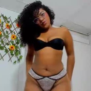 chaturbate lilii_curly webcam profile pic via xxx-topcamgirls.com