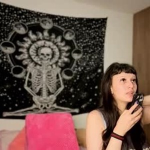 chatnmate.com lilyx_ livesex profile in squirt cams