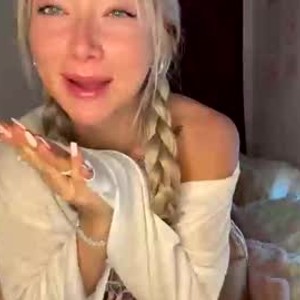 chaturbate lilyyymonroee webcam profile pic via iluvcams.com
