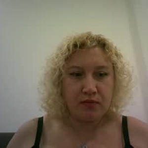 chaturbate lindaxsmile webcam profile pic via sexcam-girls.com