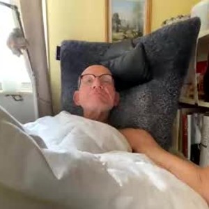 Cam boy lingonkuk