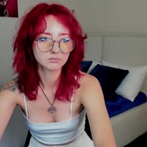 sexcam-girls.com lisaflames livesex profile in tickle-torture cams