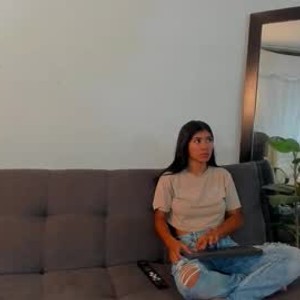 chaturbate little_alana069 webcam profile pic via rudecam.live