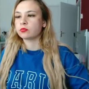 Camgirl is actually offline