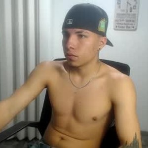 Cam boy logann_grey